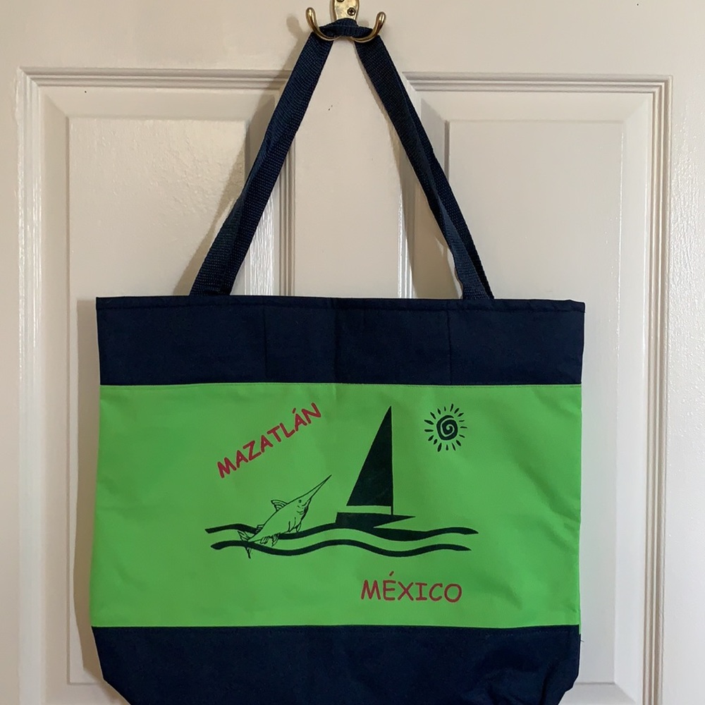Beach Bag - Picture 2 of 3